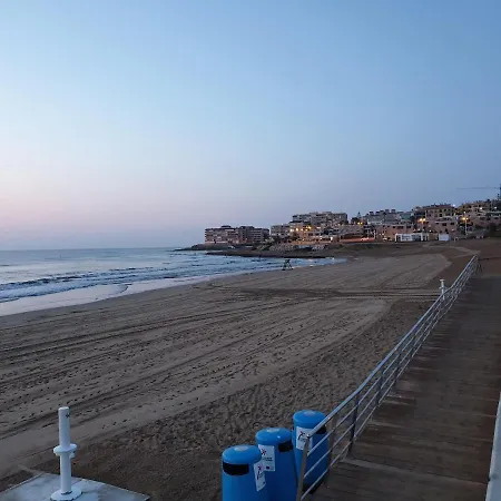 Apartamento Two Bedroom, Ground Floor, Air-conditioned 300m From The